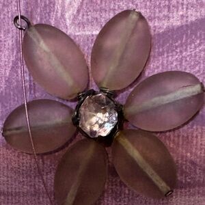 Elegant Flower Pendant Necklace